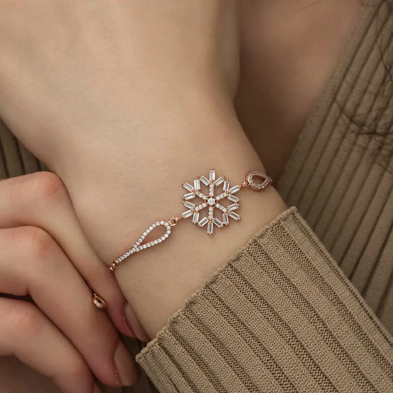 Gümüş Rose Baget Taşlı Kar Tanesi Bileklik görsel 4